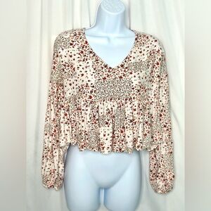 Arizona Jean Company White and Red Floral Blouse (827)